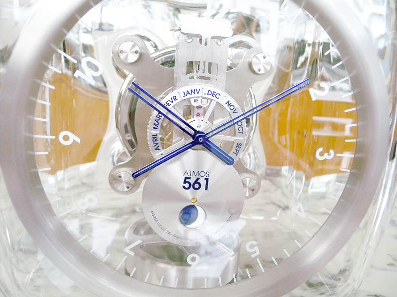 WK[Ng@AgX561}[Nj[\ 516.51.01 JAEGER-LECOULTRE Atmos 561 by Marc Newson Baccarat Crystal