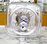 f炵WK[Ng AgX561}[Nj[\ 516.51.01 JAEGER-LECOULTRE Atmos 561 by Marc Newson Baccarat Crystal