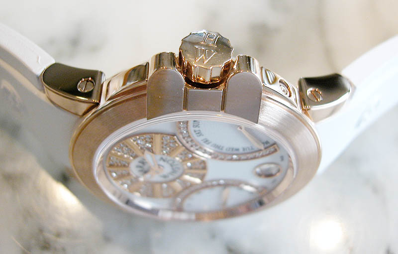 ハリー ウインストン オーシャン バイレトロ HARRY WINSTON THE